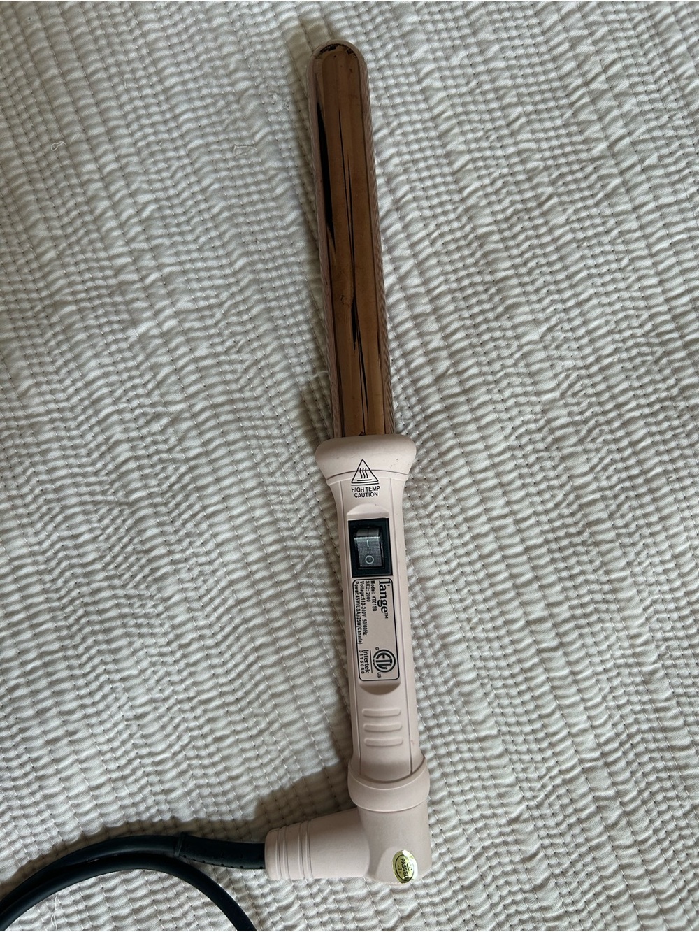 L’ange Model HT015B Curling Iron in Light Pink and Rose Gold Accents